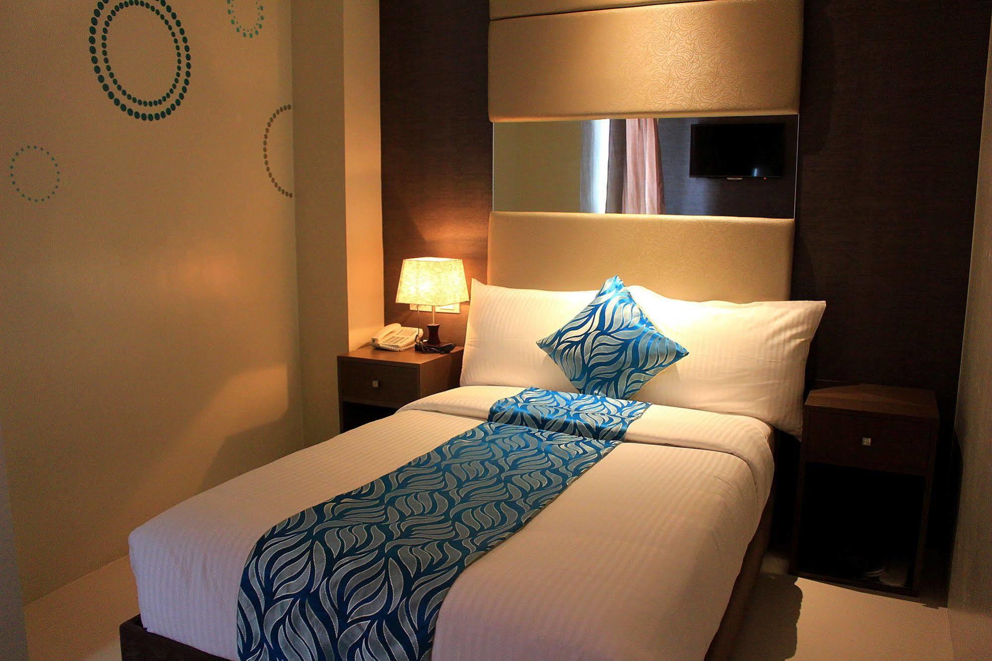 Hotel Estrella Tacloban Exterior photo